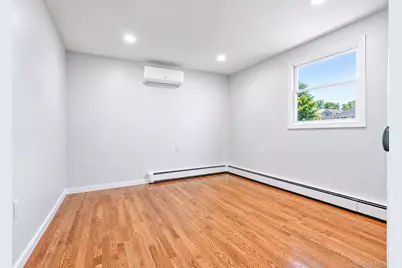 61 Cheshire Road, Bethpage, NY 11714 - Photo 18