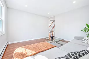 61 Cheshire Rd, Bethpage, NY 11714 - Photo 8