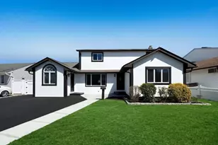 61 Cheshire Rd, Bethpage, NY 11714 - Photo 24