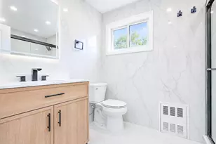 61 Cheshire Rd, Bethpage, NY 11714 - Photo 12