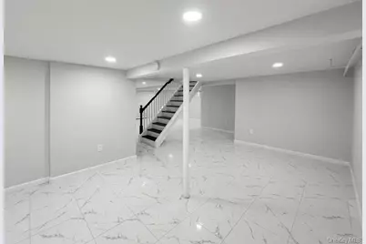 61 Cheshire Road, Bethpage, NY 11714 - Photo 22