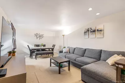 14455 Melbourne Avenue #3E, Flushing, NY 11367 - Photo 2