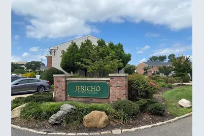 520 Dawson Lane, Jericho, NY 11753 - Photo 1