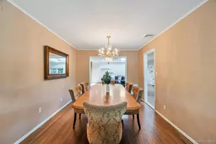 98 Larch Dr, Manhasset Hills, NY 11040 - Photo 10