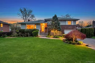 98 Larch Dr, Manhasset Hills, NY 11040 - Photo 2