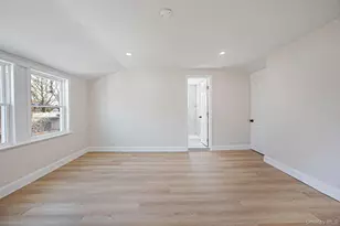 17 Riverside St, Amityville, NY 11701 - Photo 20