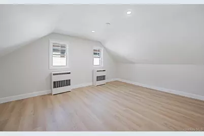 17 Riverside Street, Amityville, NY 11701 - Photo 22