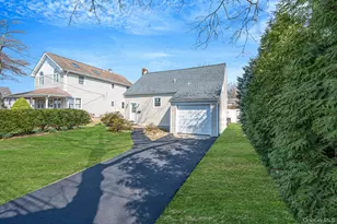 17 Riverside St, Amityville, NY 11701 - Photo 28