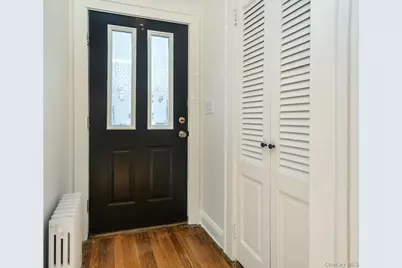 47 Edgewood Road, Port Washington, NY 11050 - Photo 2