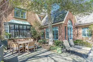 155 Estate Ct, Roslyn Heights, NY 11577 - Photo 36