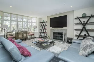 155 Estate Ct, Roslyn Heights, NY 11577 - Photo 10