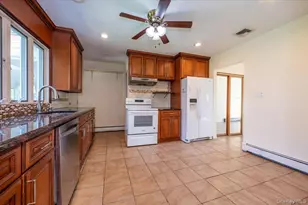 167 Maple Ave, East Meadow, NY 11554 - Photo 6
