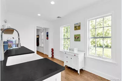 350 Laurel Way, Laurel, NY 11948 - Photo 18