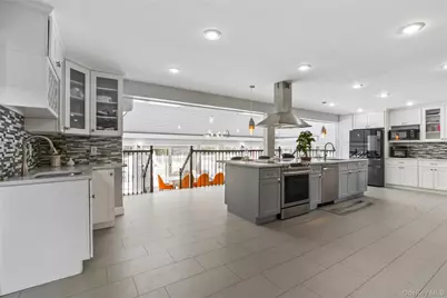 345 Durkee Lane, Patchogue, NY 11772 - Photo 10