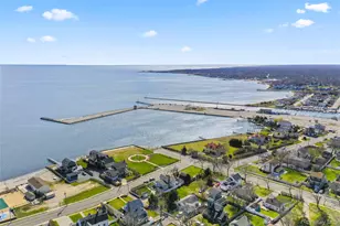 345 Durkee Ln, Patchogue, NY 11772 - Photo 44