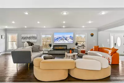 345 Durkee Lane, Patchogue, NY 11772 - Photo 8