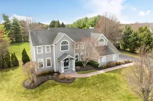 6 Mimosa St, Miller Place, NY 11764 - Photo 2