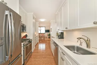269-10 Grand Central Parkway #15L, Floral Park, NY 11005 - Photo 14