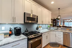 126 Hudson Pointe Dr, Poughkeepsie, NY 12601 - Photo 8