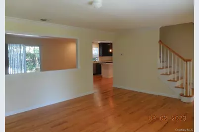 230 Expressway Drive N, Medford, NY 11763 - Photo 12