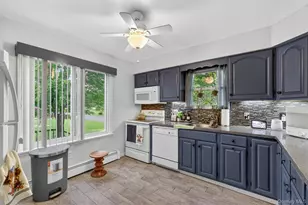 1 Merrywood Rd, Wappingers Falls, NY 12590 - Photo 16