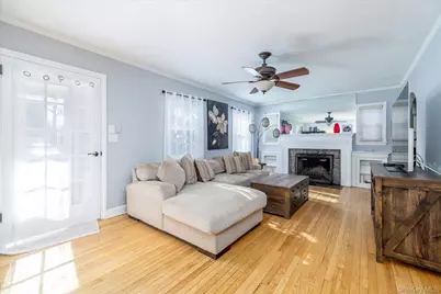 107 Acorn Way, Malverne, NY 11565 - Photo 4