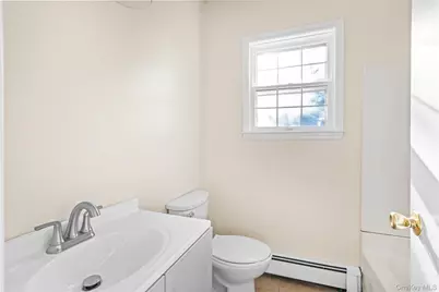 250 West Avenue, Patchogue, NY 11772 - Photo 8