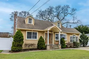 42 Irving Ave, North Babylon, NY 11703 - Photo 2