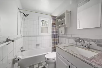 42 Irving Avenue, North Babylon, NY 11703 - Photo 18