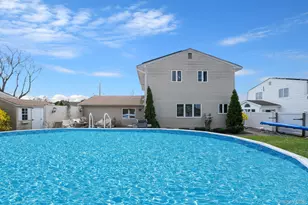 51 Wexford Dr, Oakdale, NY 11769 - Photo 30