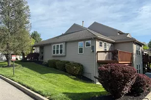 131 Elmcrest Dr, Fishkill, NY 12524 - Photo 28