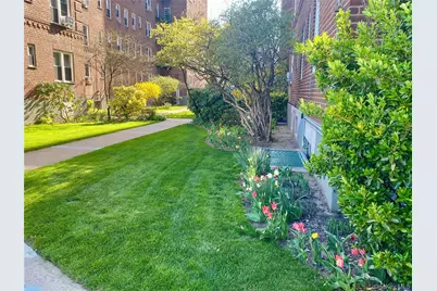 22 Mulford Place #5C, Hempstead, NY 11550 - Photo 6