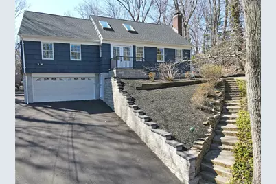 102 Longfellow Lane, Port Jefferson, NY 11777 - Photo 2