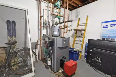 102 Longfellow Lane, Port Jefferson, NY 11777 - Photo 40