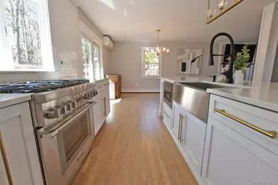 102 Longfellow Lane, Port Jefferson, NY 11777 - Photo 14