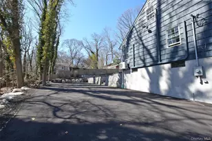 102 Longfellow Ln, Port Jefferson, NY 11777 - Photo 44