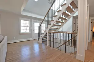 102 Longfellow Ln, Port Jefferson, NY 11777 - Photo 18