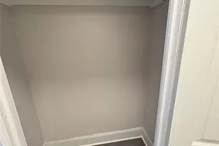 675 E 230th St, Bronx, NY 10466 - Photo 4