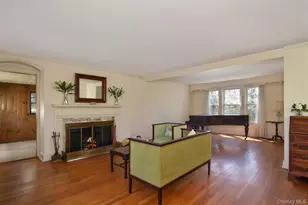 22 Burkewood Rd, Mount Vernon, NY 10552 - Photo 2