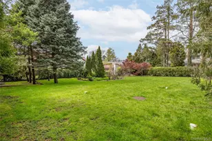 1-27 Beverly Rd, Douglaston, NY 11363 - Photo 16