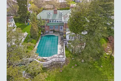 127 Beverly Road, Douglaston, NY 11363 - Photo 8