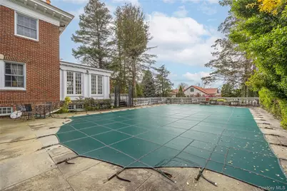 127 Beverly Road, Douglaston, NY 11363 - Photo 14