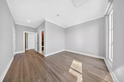 100 Garvies Point Road #1304, Glen Cove, NY 11542 - Photo 22