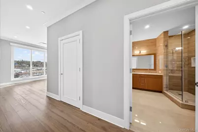 100 Garvies Point Road #1304, Glen Cove, NY 11542 - Photo 18