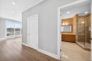 100 Garvies Point Rd, Glen Cove, NY 11542 - Photo 18