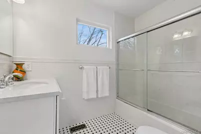 2 Acorn Path, Quogue, NY 11942 - Photo 12