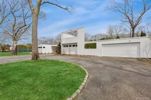 2 Acorn Path, Quogue, NY 11942 - Photo 2