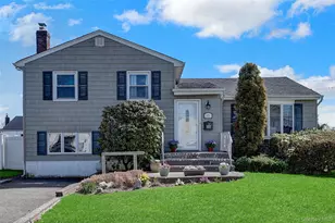 421 Grand Blvd, Massapequa Park, NY 11762 - Photo 2