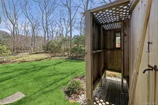 4 Columbine Ave S, Hampton Bays, NY 11946 - Photo 46