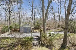 4 Columbine Ave S, Hampton Bays, NY 11946 - Photo 44